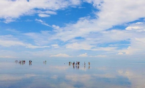 スカイミラーのビーチ到着